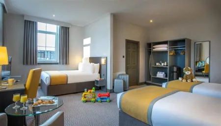 Maldron Hotel Shandon Family Room