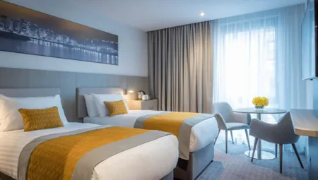 The Samuel Hotel Twin Room