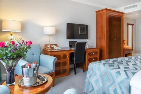 Knightsbrook Hotel Bedroom