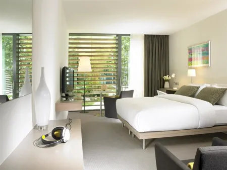 The Gibson Hotel Suite