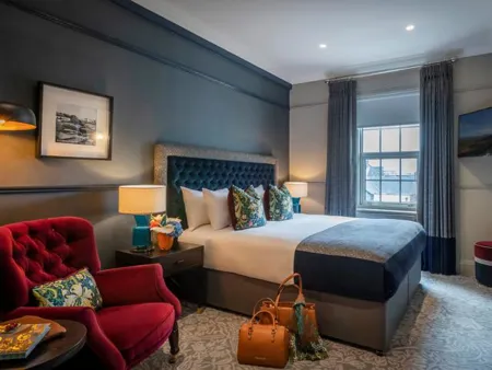 Hardiman Hotel Bedroom