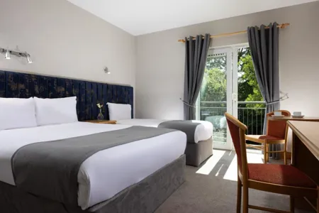 Woodenbridge Hotel & Lodge Bedroom