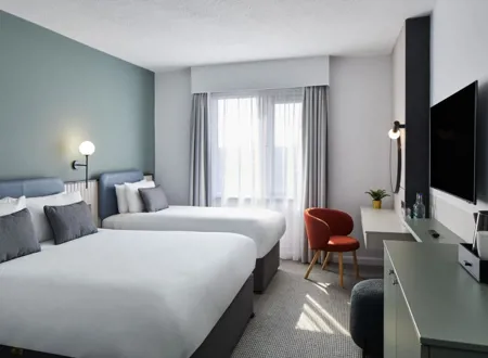 Leonardo Hotel Parnell Street Bedroom