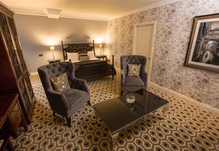 Anner Hotel & Leisure Centre Double Bedroom