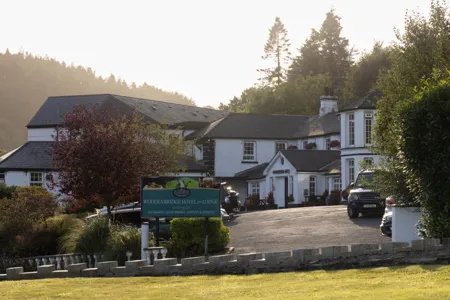 Woodenbridge Hotel & Lodge Exterior
