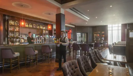 Bar