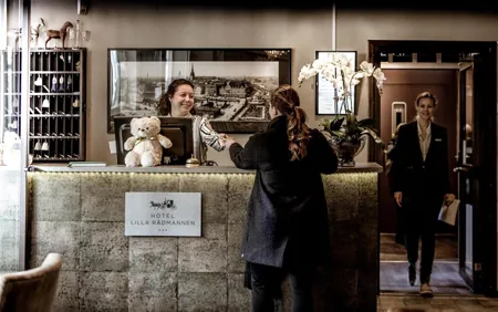 Corner Hotel Reception