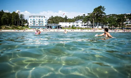 Strand Hotel Fevik Badehotellet