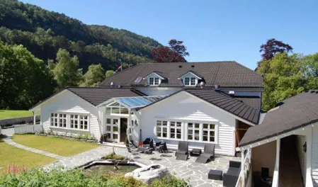 Fjordslottet Hotell