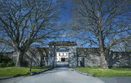 Castle Arch Hotel Entrance Primary Image